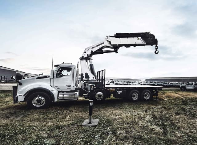 Why Knuckleboom Cranes Are Gaining Ground in 2026