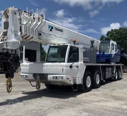 2004 GROVE TMS900E