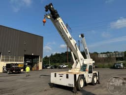 1998 SHUTTLELIFT 5560RT Serial#:107004-98