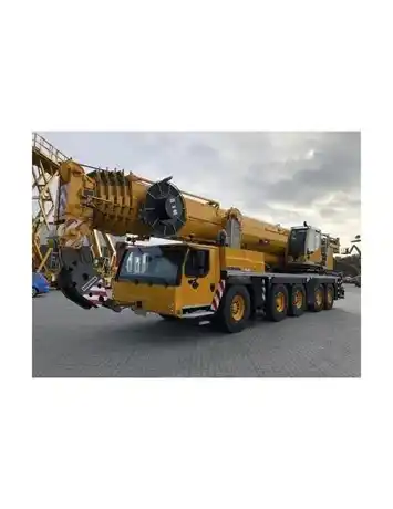 2017 LIEBHERR LTM1250 5.1