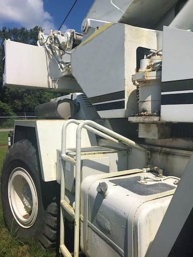 P H Rough Terrain Crane Rt130