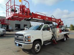Elliott Aerial Lifts M43 On Chevrolet 6500