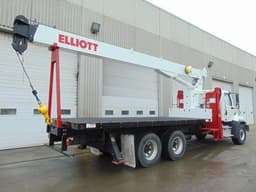 Elliott Boom Truck 1870F On Freightliner 108Sd