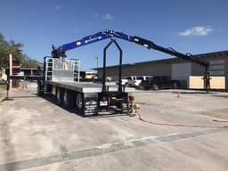 Pm Articulating Cranes Powerlift 74 On Kenworth T880