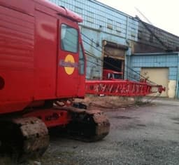 Manitowoc Crawler Crane 2000
