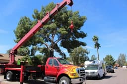 Unic Boom Truck Ur1504