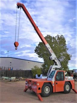 Shuttlelift Carry Deck Crane 3330F