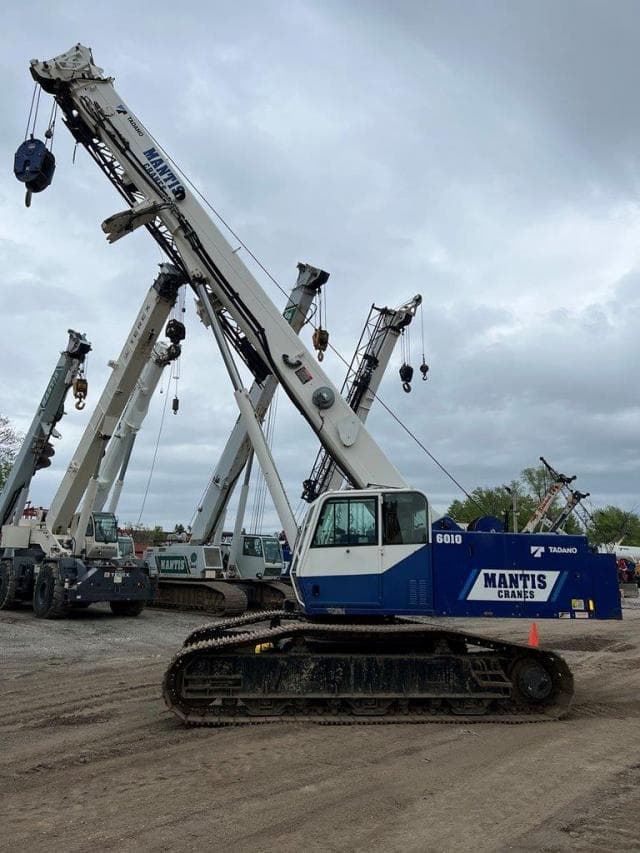 Tadano Mantis Crawler Crane 6010