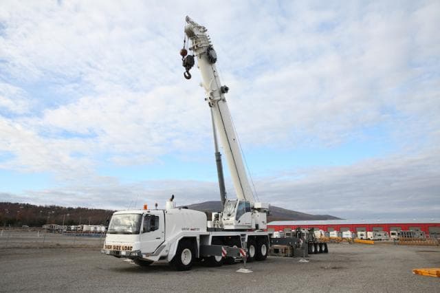 Grove All Terrain Crane Gmk5135