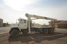 National Crane Boom Truck 600C 209602