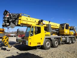 Grove Hydraulic Truck Crane Tms900E