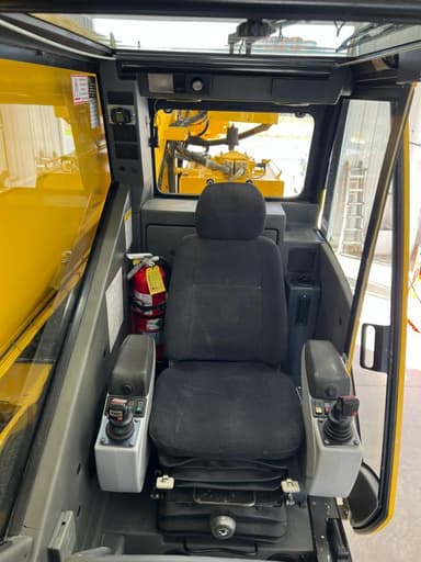 Grove All Terrain Crane Gmk5165 213267