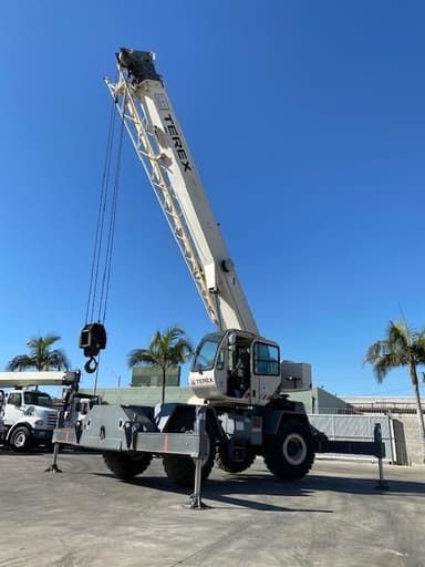 Terex Rough Terrain Crane Rt230 212979