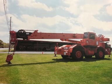 Grove Rough Terrain Crane Rt630