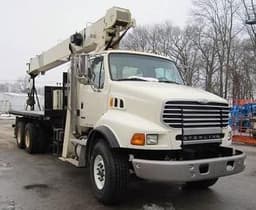 National Crane Boom Truck 890D 204455