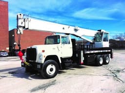 National Crane Boom Truck 1295 209552