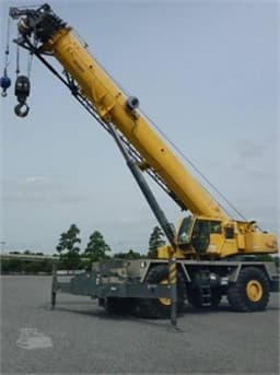 Grove Rough Terrain Crane Rt9150E