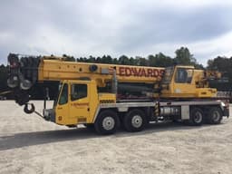 Grove Hydraulic Truck Crane Tms900E 210759