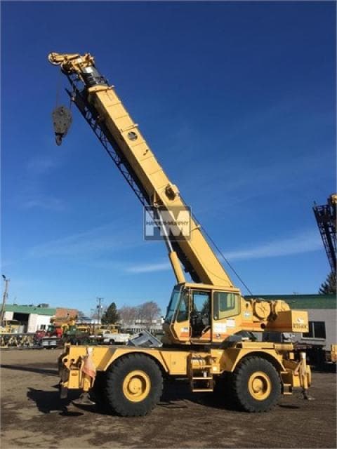 Grove Rough Terrain Crane Rt640C 212017