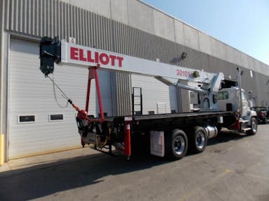 Elliott Boom Truck 30105 On Western Star 4700
