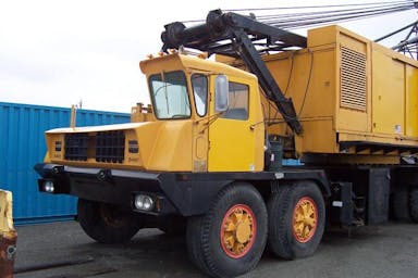 American Lattice Truck Crane 8640