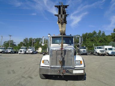 National Crane Boom Truck 9125A 209821
