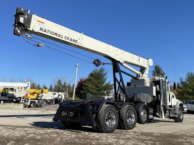 National Crane Boom Truck 671E2