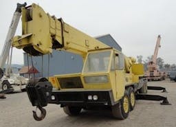 P H Hydraulic Truck Crane T300A 207154